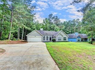 2385 Holly Branch Dr, Cumming, GA 30040
