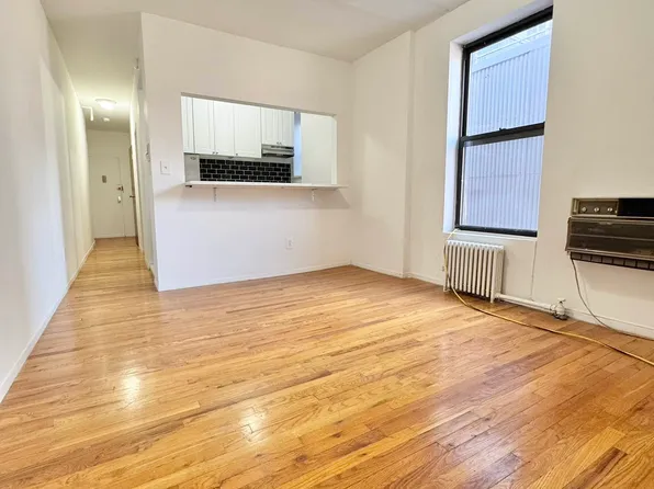 433 East 75th Street image 1 of 3