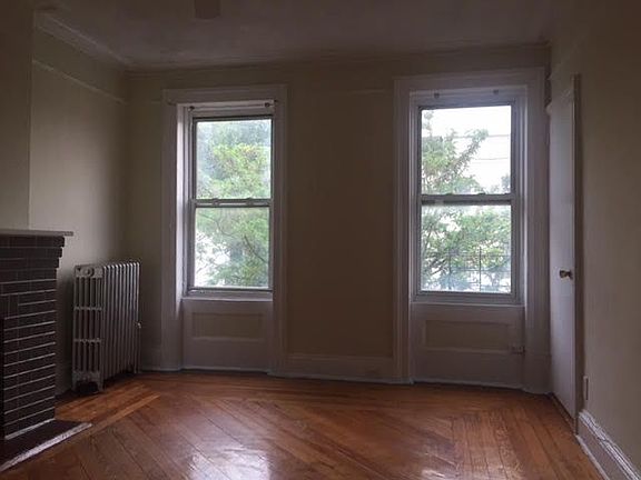 4th image of 903 Herkimer St #2