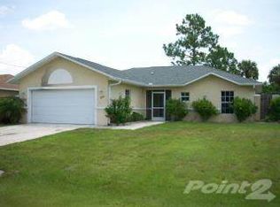 525-527 Oakfield Ave, LEHIGH ACRES, FL 33974