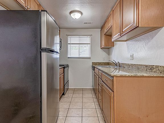 5th image of 455 N 400 W APT 16
