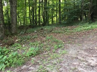 2 Petticoat Ln, Williamsburg, MA 01096