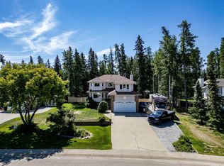 9 W Park Dr, Whitecourt, AB T7S1H8