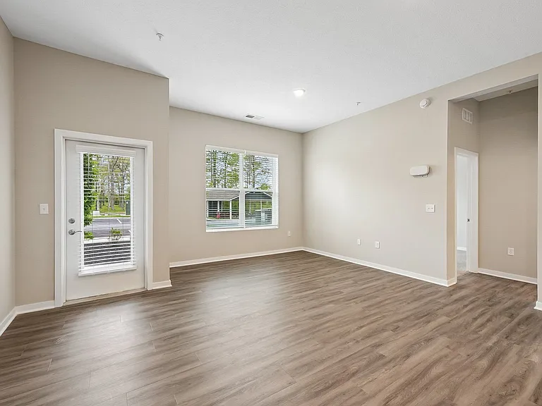 Flats at Sugar Run — Photo 11
