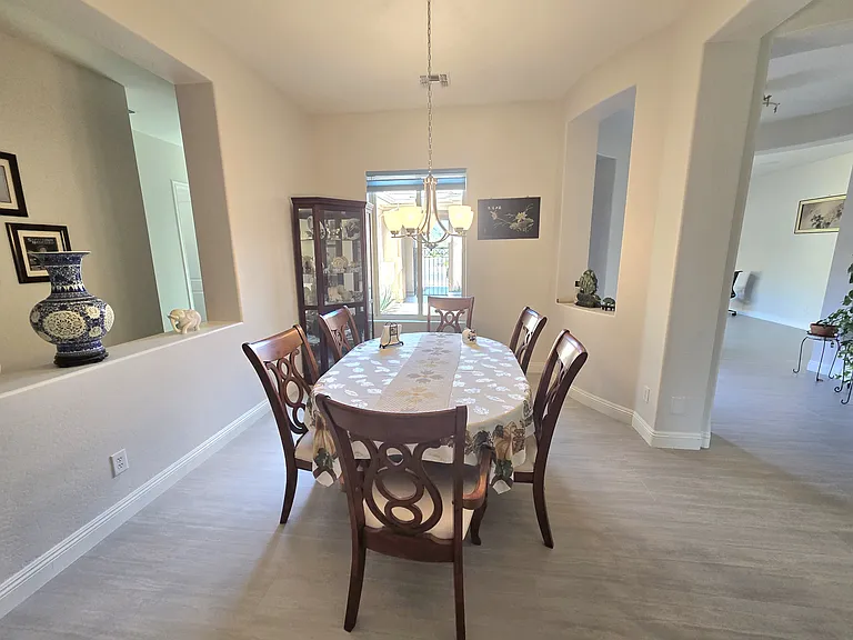 639 W Coconino Pl — Photo 9