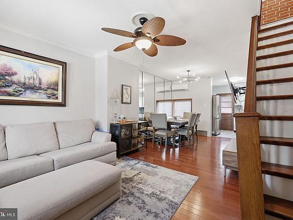4th image of 2836 S Sydenham St