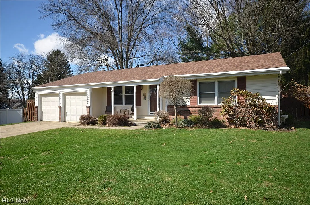 264 High Point Cir photo 1