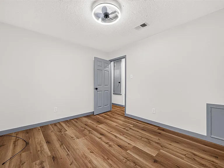 3102 Knotty Oaks Trl — Photo 22