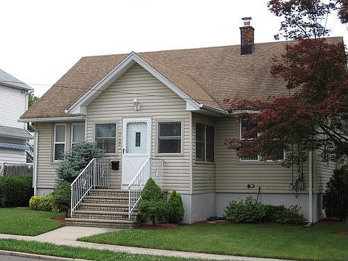 2nd image of 3-02 Bergen Ave