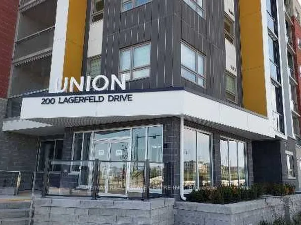 200 Lagerfeld Dr #108, Brampton, ON L7A 5G5
