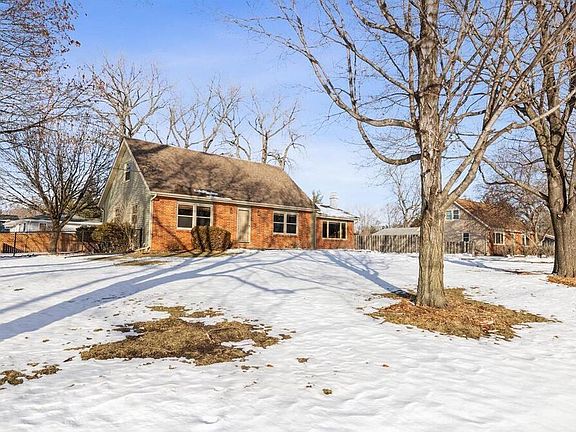 3rd image of 601 E Northside Dr