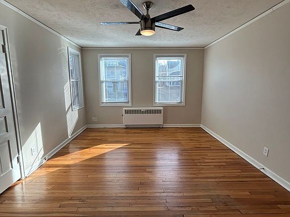 2nd image of 3166 Davenport St #118