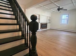 161 Cliff St, Norwich, CT 06360