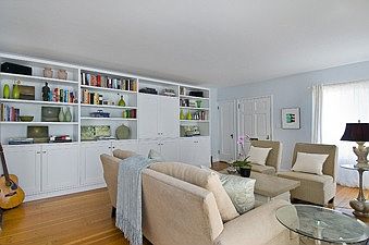 Living Room 3 :: 1424 Curtis