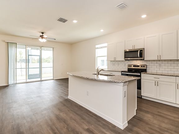 5th image of 11876 Stoneport Pl