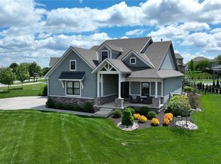 161 NW Carson Dr, Lees Summit, MO 64081