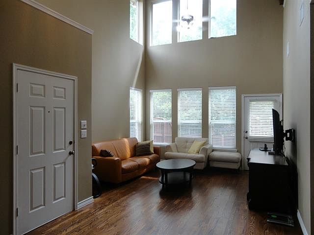 1st image of 2997 Muirfield Dr
