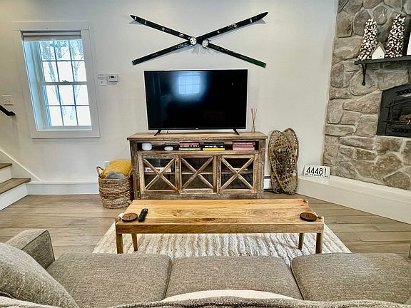 3rd image of 1457 Mountain Road #5