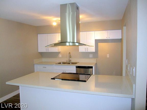 3rd image of 5070 Village Dr