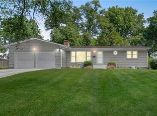 10912 W 48th Ter, Shawnee, KS 66203