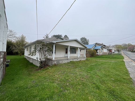 4th image of 224 Summerlee Ave