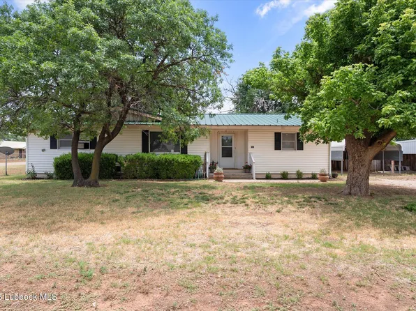801 4th St, Smyer, TX 79367