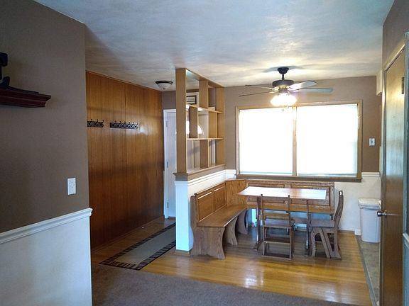 4th image of 1011 N Thornwood Ave