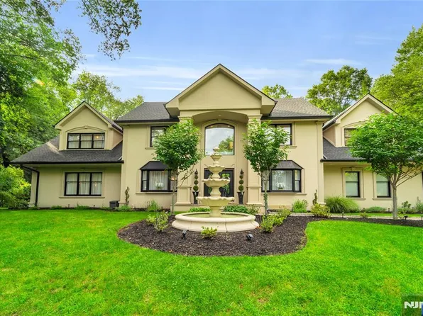312 Old Tappan Rd, Old Tappan, NJ 07675