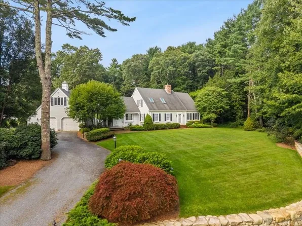 14 Red Maple Run, Dartmouth, MA 02747
