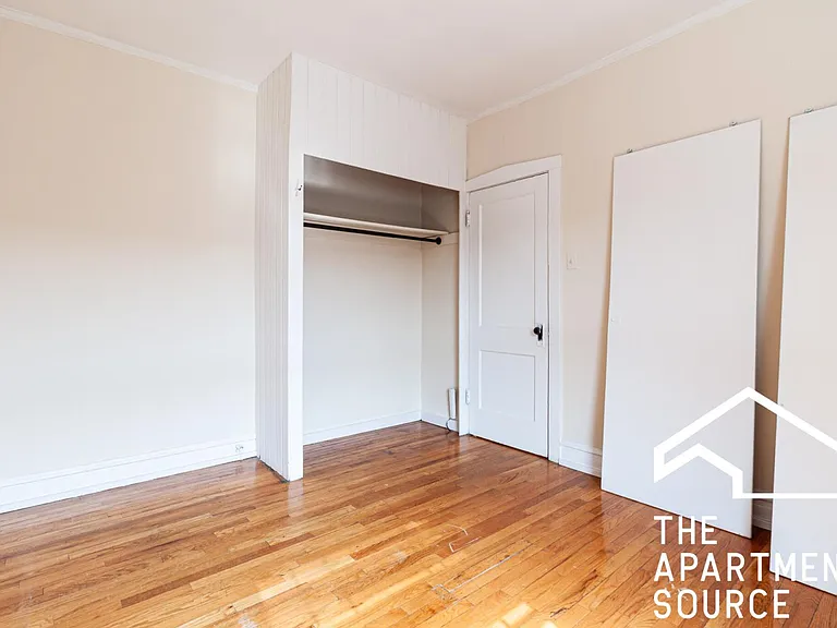 959 W Cornelia Ave #3A — Photo 6
