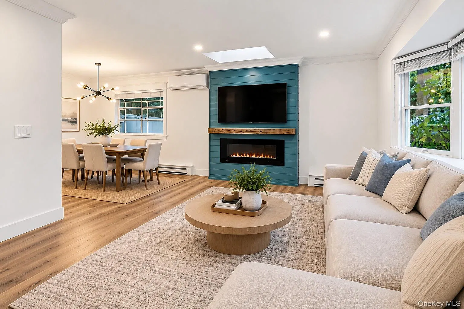 3 bed, 1.0 bath, 1259 sqft, $4,200 — Photo 3