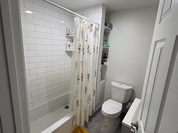 2nd image of 110 Brainerd Rd APT B