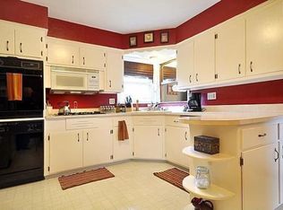 14260 Sunrise Ave, Brookfield, WI 53005