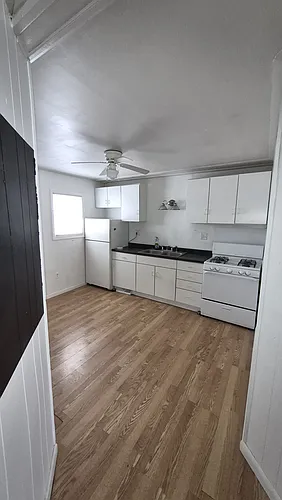201 Avenue C #4 Photo 1