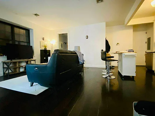 Rented by EXR | media 3