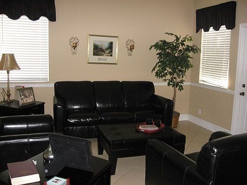 4th image of 1494 Canary Island Dr
