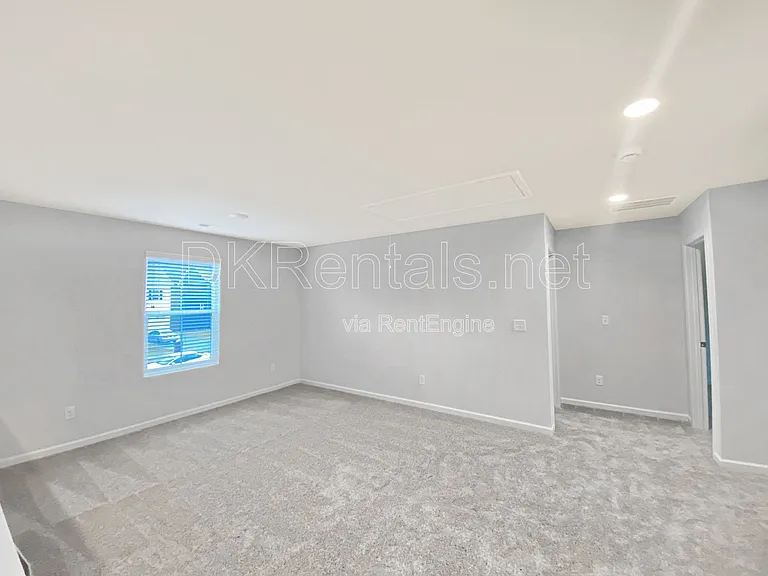 273 Summerwood Ln — Photo 7