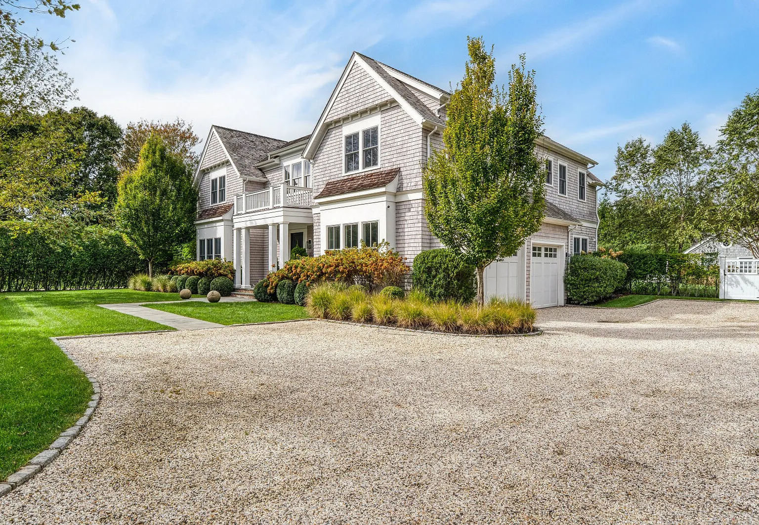 Southampton Village Gem — Photo 1