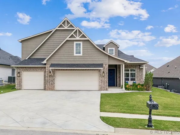 2888 N Front Rd, Catoosa, OK 74015