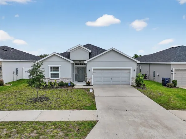 1026 Montgomery Ln, Polk City, FL 33868