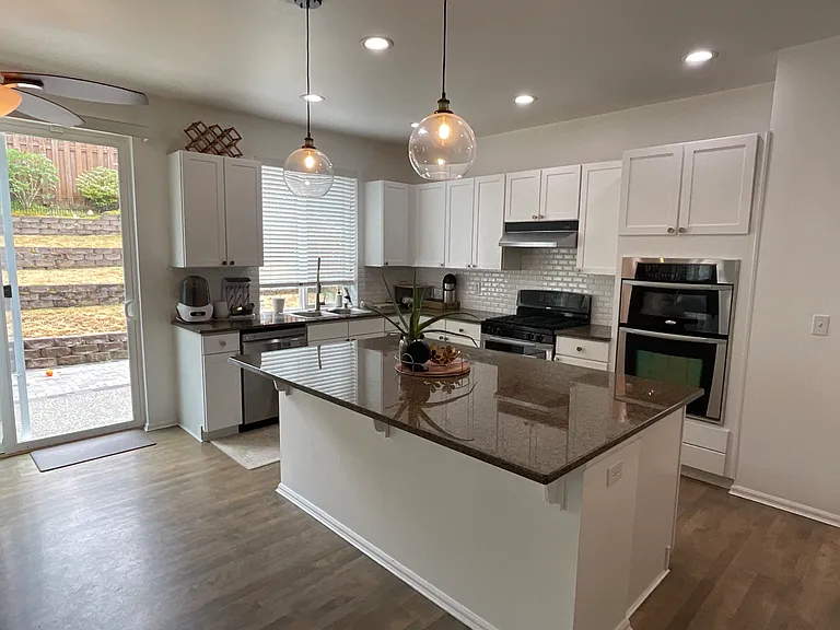 7202 Perry Ave SE — Photo 5