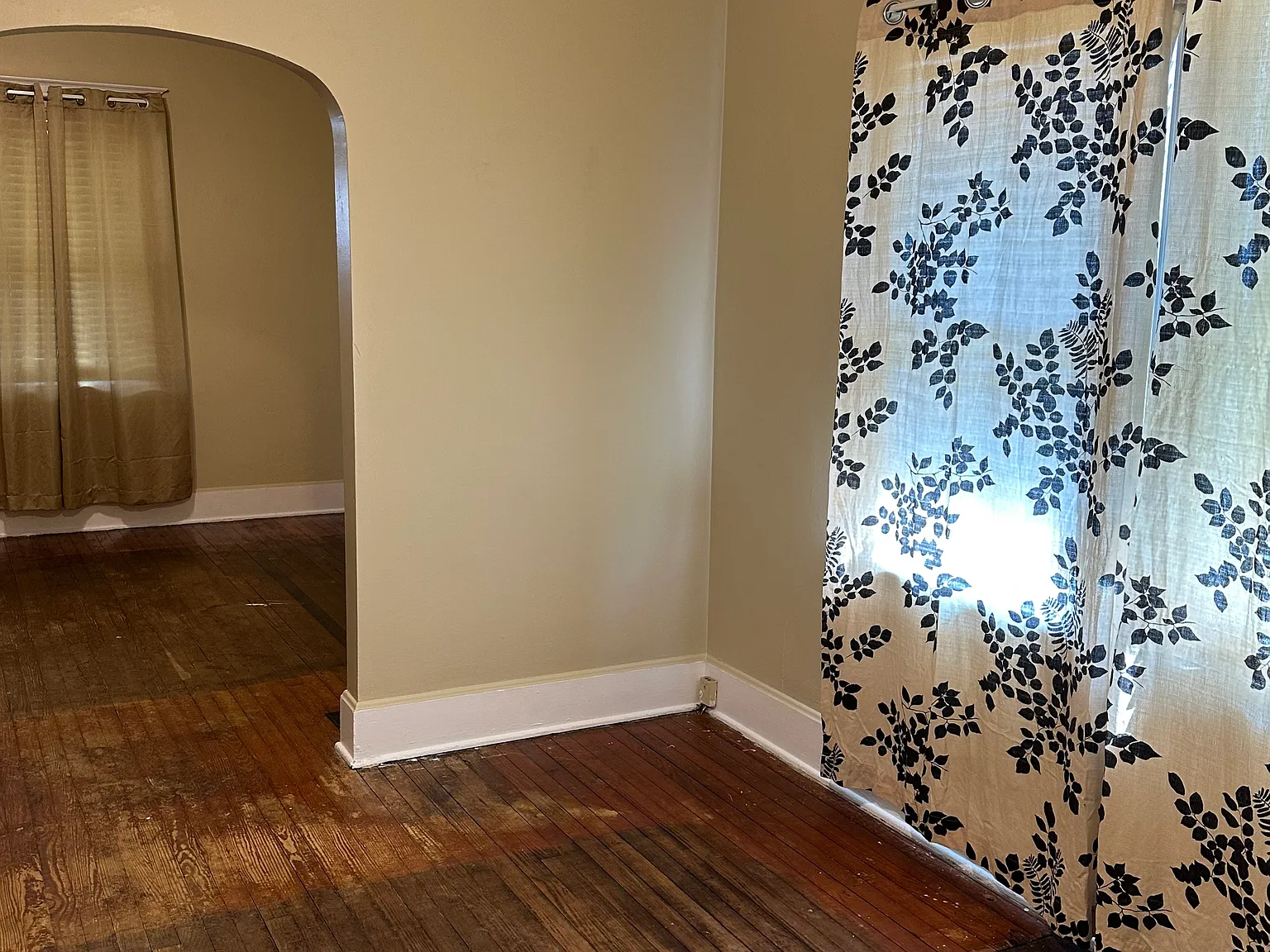 2 bed, 864 sqft, $1,200 — Photo 3