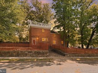 5149 11th St S, Arlington, VA 22204