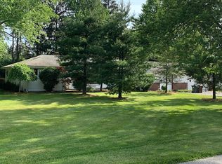 800 Barton Rd, Northfield, OH 44067