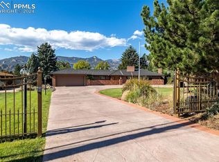 2430 Mesa Rd, Colorado Springs, CO 80904