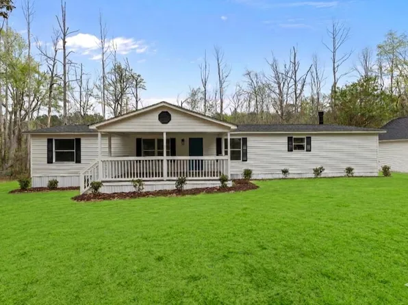 6568 Celestial Pine Dr, Hope Mills, NC 28348