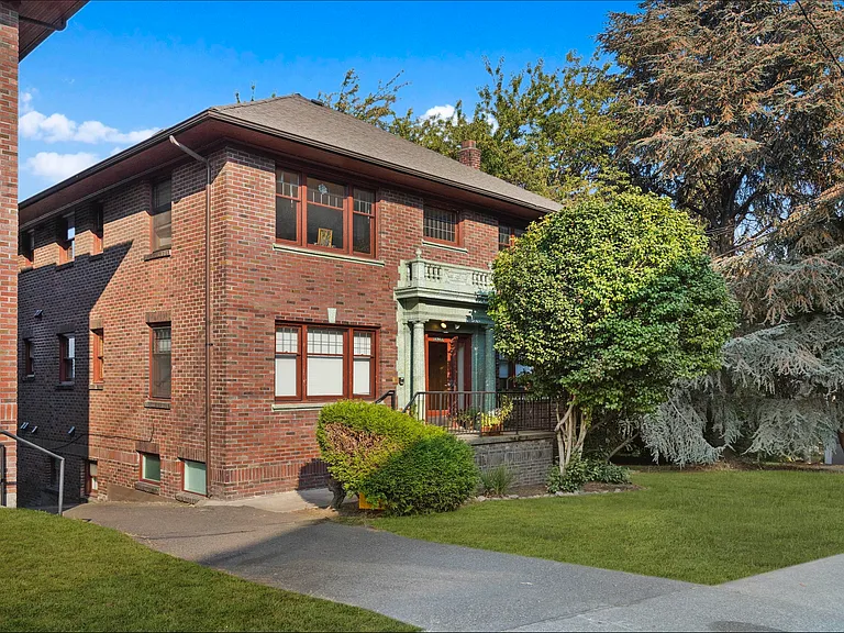 2923 Franklin Ave E #4B — Photo 13