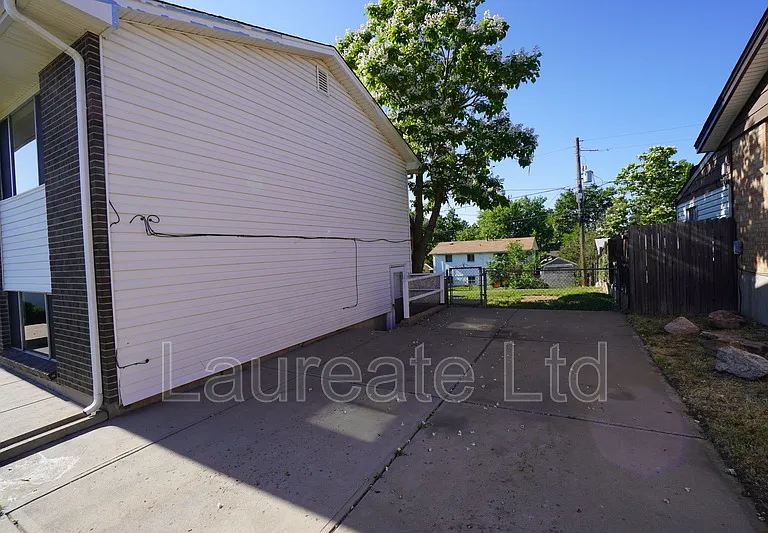 3330 W Mountain Rd — Photo 22