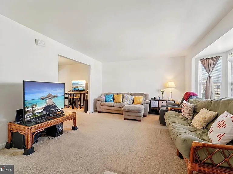 7206 Rutherford Green Cir — Photo 29