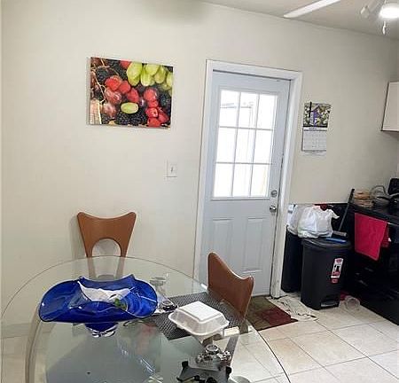 5th image of 2459 Dewey St